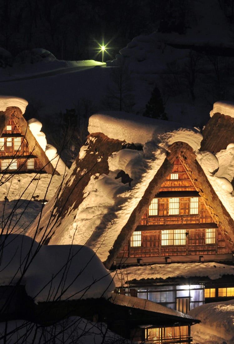 Toyama entre os Alpes e o mar: vilarejos históricos, paisagens alpinas e sabores da baía