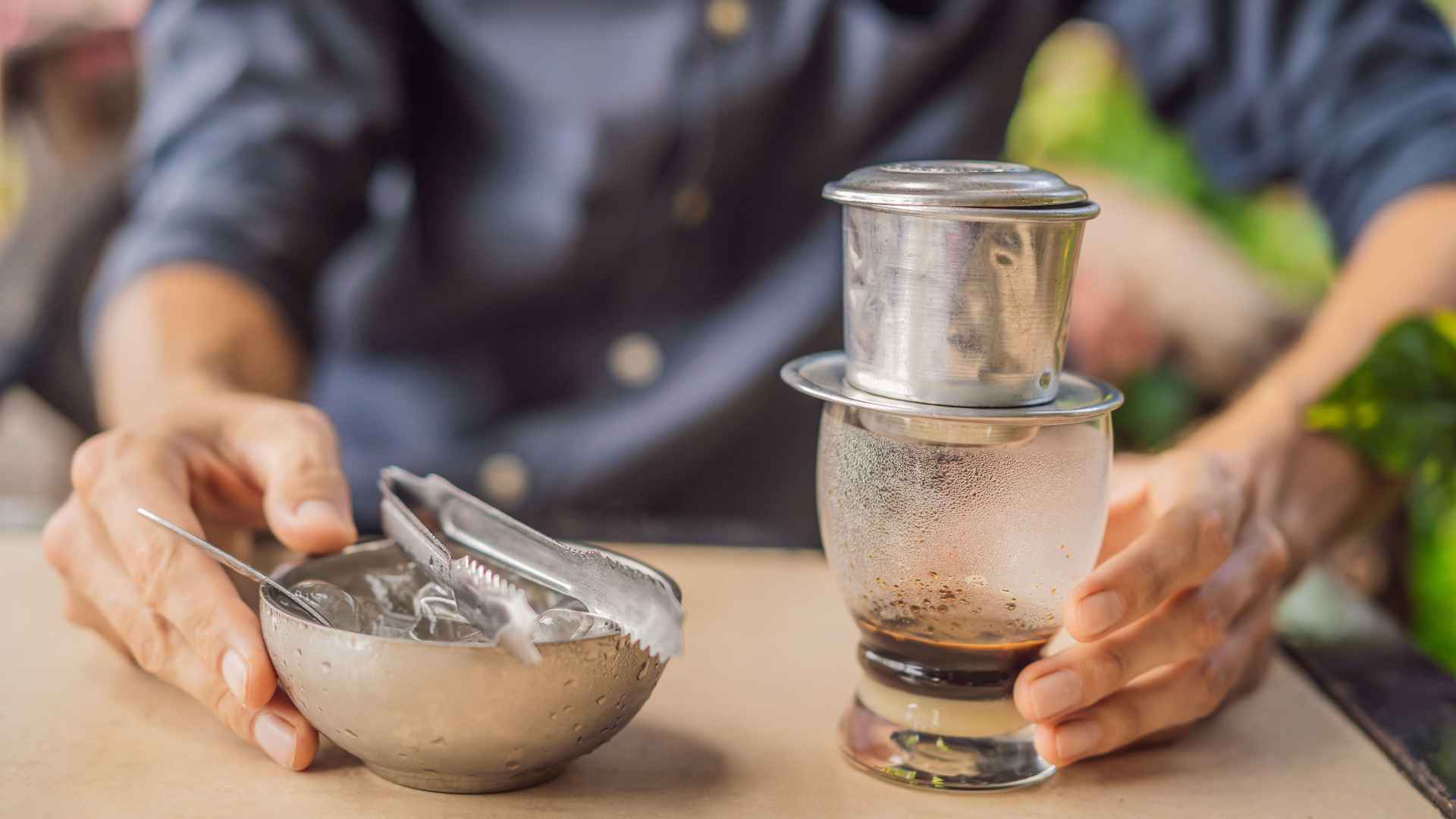 Vietnã através do café: sabores, cidades e rituais cotidianos